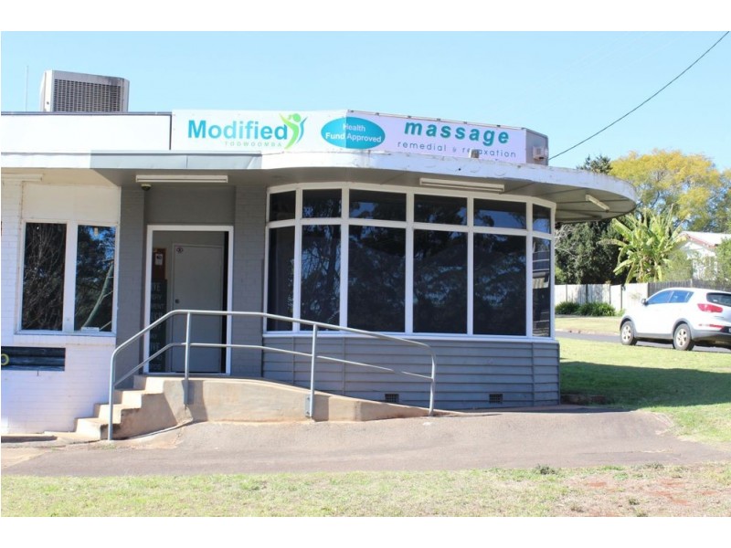 Shop 2 / 10 Ruthven Street, Harlaxton QLD 4350