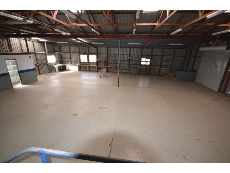 6 Stradbroke Street, Rockville QLD 4350