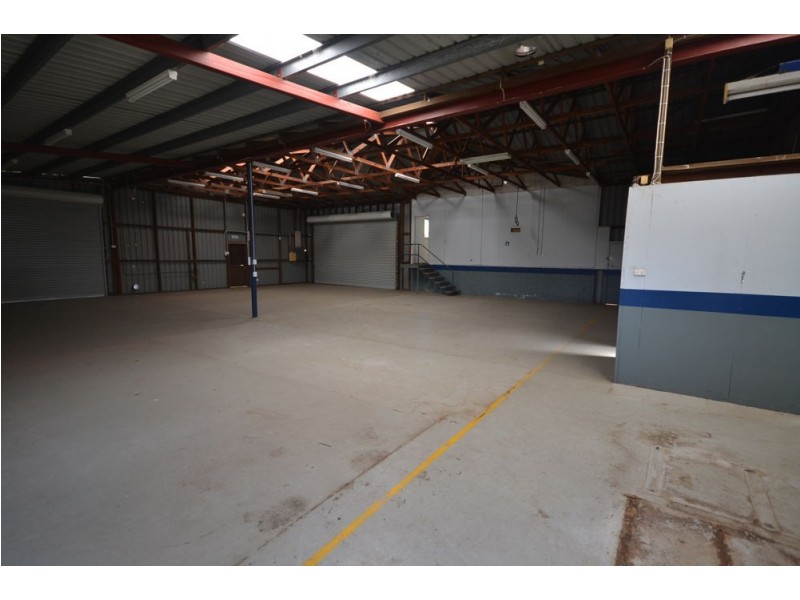 6 Stradbroke Street, Rockville QLD 4350