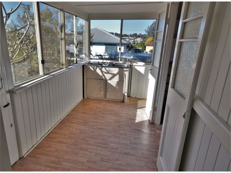 173 Jellicoe Street, Newtown QLD 4350
