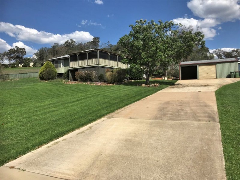 10 Bunya Pine Drive, Hodgson Vale QLD 4352