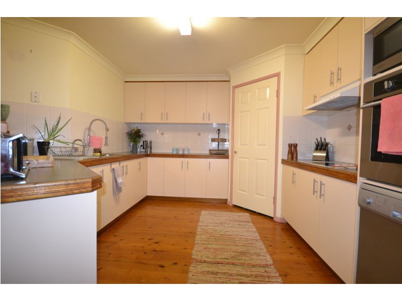 10 Bunya Pine Drive, Hodgson Vale QLD 4352
