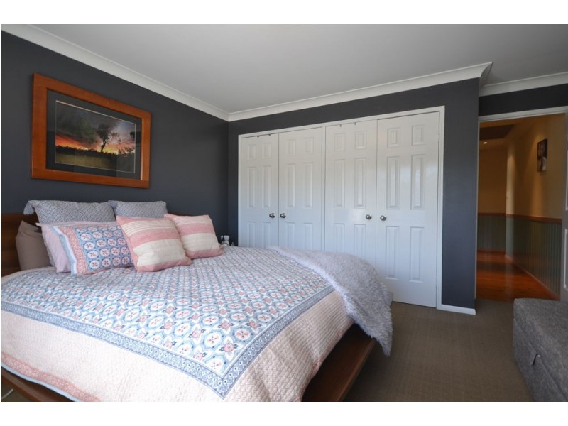 10 Bunya Pine Drive, Hodgson Vale QLD 4352