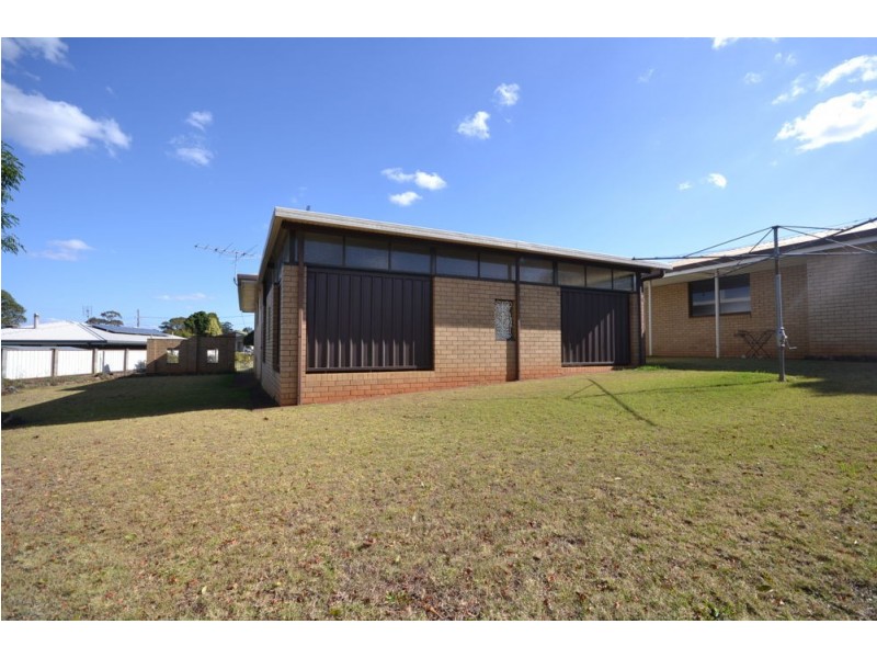 13 Zoe Court, Centenary Heights QLD 4350