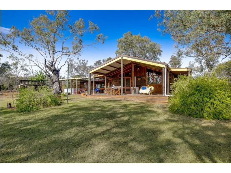 232 E Drews Road, Westbrook QLD 4350