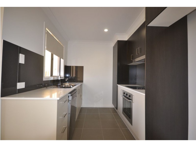2/21 Mcinnes Crescent, Glenvale QLD 4350