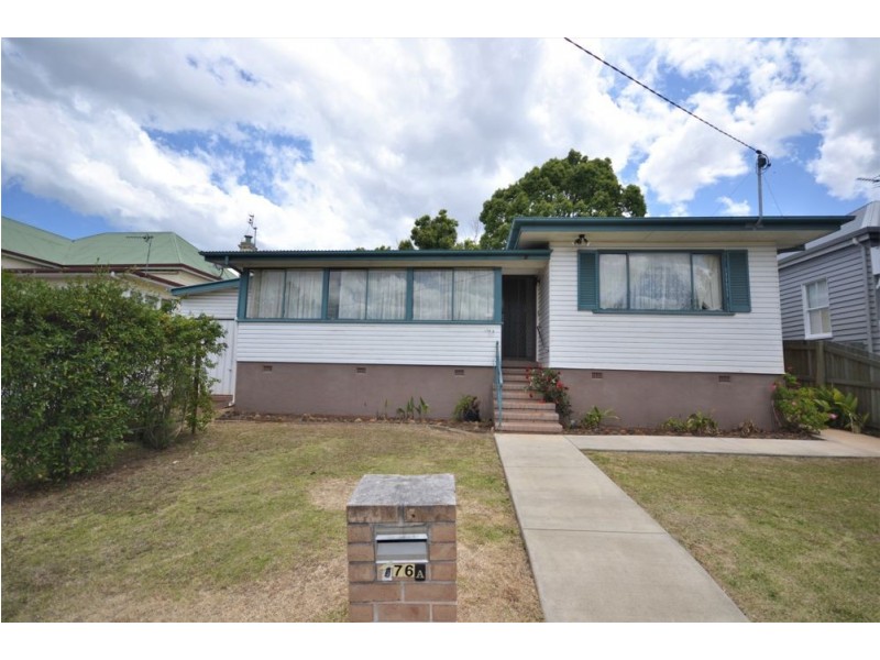 176A Jellicoe Street, Newtown QLD 4350