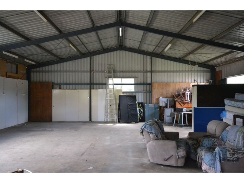 8506 Warrego Highway, Withcott QLD 4352
