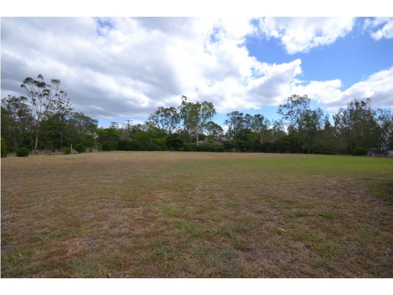 8506 Warrego Highway, Withcott QLD 4352