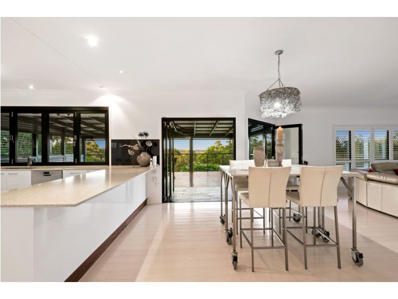 22 Murphys Creek Road, Blue Mountain Heights QLD 4350