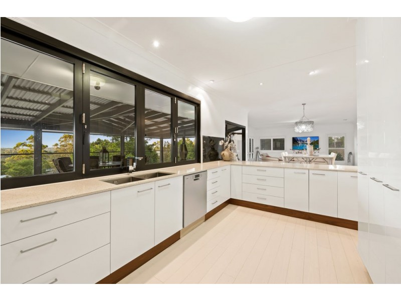 22 Murphys Creek Road, Blue Mountain Heights QLD 4350