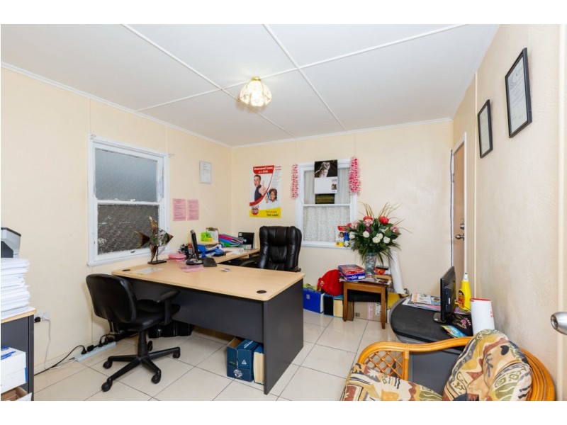 130 Ruthven Street, Harlaxton QLD 4350