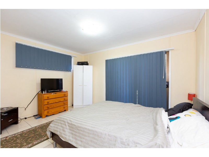 130 Ruthven Street, Harlaxton QLD 4350