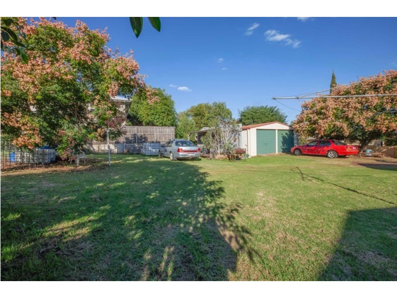 130 Ruthven Street, Harlaxton QLD 4350