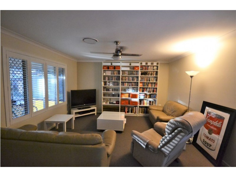 32 McCafferty Street, Wilsonton QLD 4350