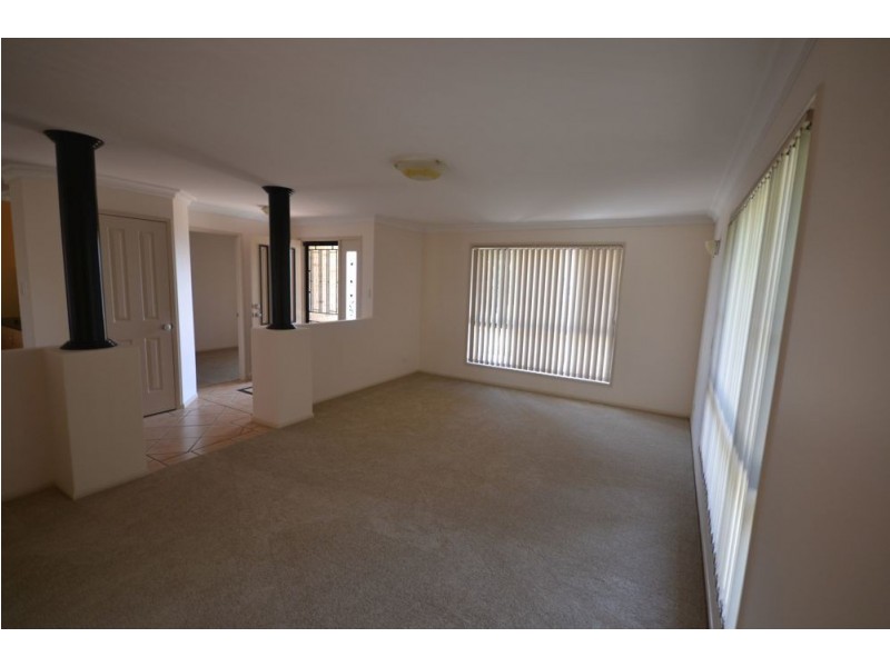 20 Sweetapple Crescent, Centenary Heights QLD 4350