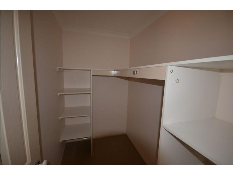 20 Sweetapple Crescent, Centenary Heights QLD 4350