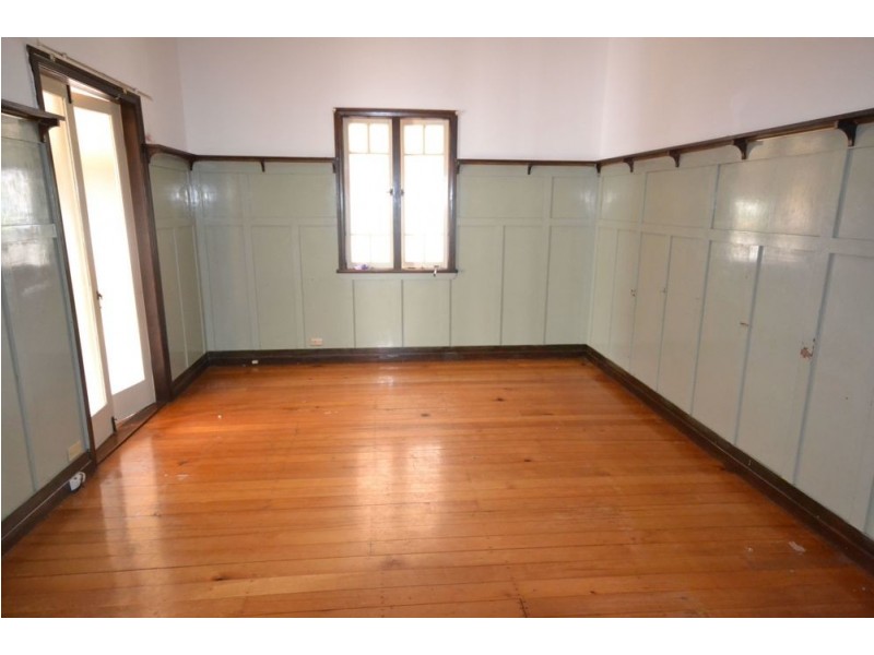 237 Hume Street, South Toowoomba QLD 4350