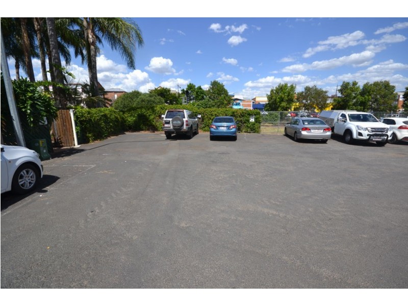 2 Station Street, Toowoomba City QLD 4350
