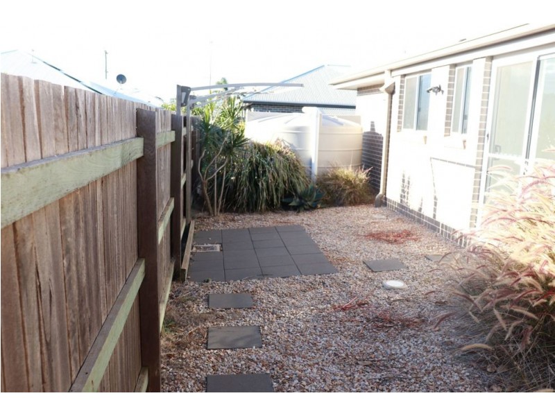 25 Opperman Drive, Kearneys Spring QLD 4350