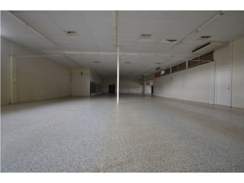 Shop 1 / 8 Hume Street, North Toowoomba QLD 4350