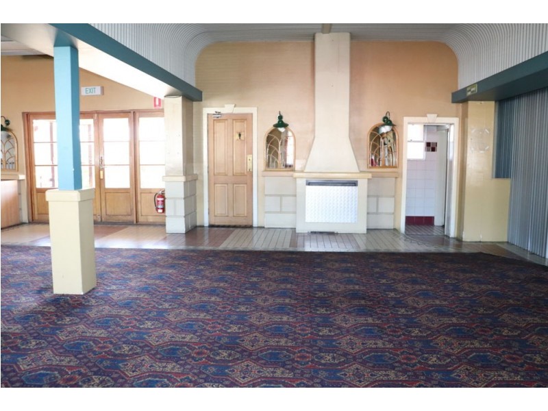633 Ruthven Street, South Toowoomba QLD 4350