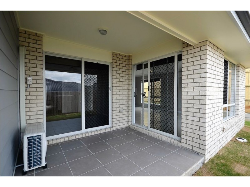 26A Cardamon Crescent, Glenvale QLD 4350