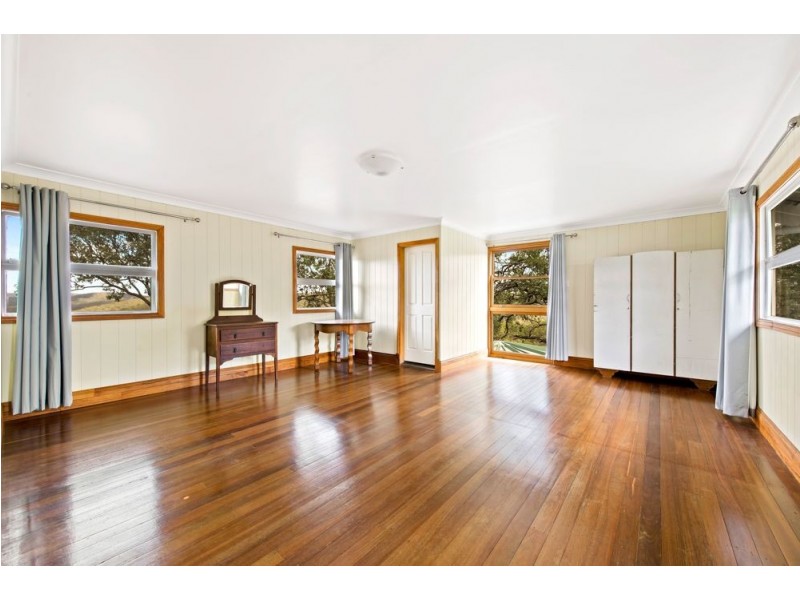 18 Silver Pinch Road, Upper Flagstone QLD 4344