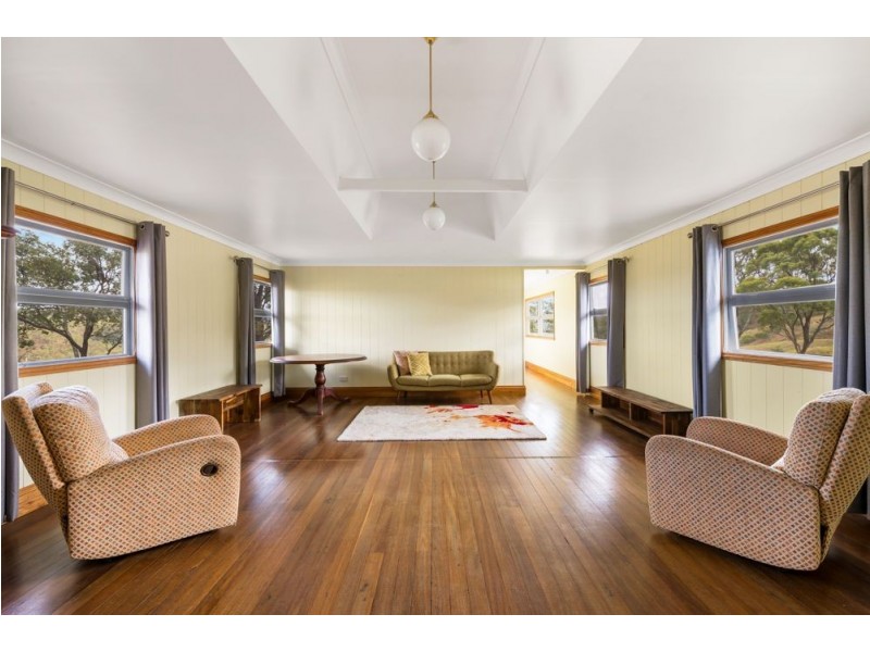 18 Silver Pinch Road, Upper Flagstone QLD 4344