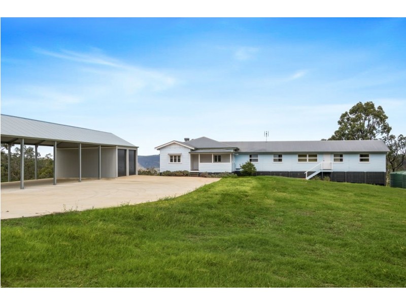 18 Silver Pinch Road, Upper Flagstone QLD 4344