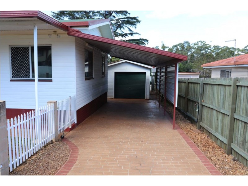 30 McCafferty Street, Wilsonton QLD 4350