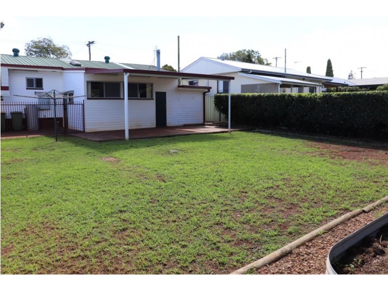 30 McCafferty Street, Wilsonton QLD 4350