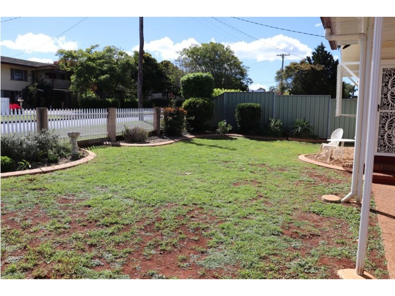 30 McCafferty Street, Wilsonton QLD 4350