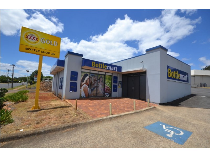 Shop 17 / 8 Hume Street, North Toowoomba QLD 4350