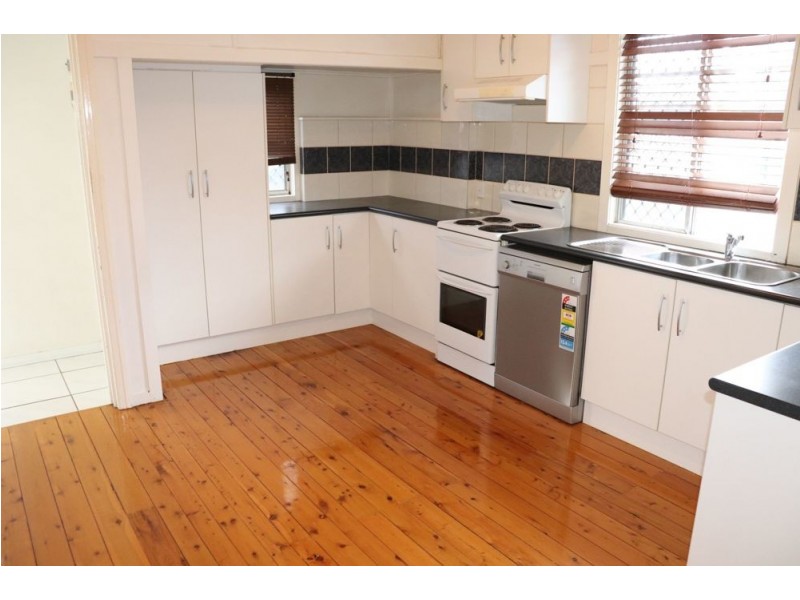 193 Taylor Street, Wilsonton QLD 4350