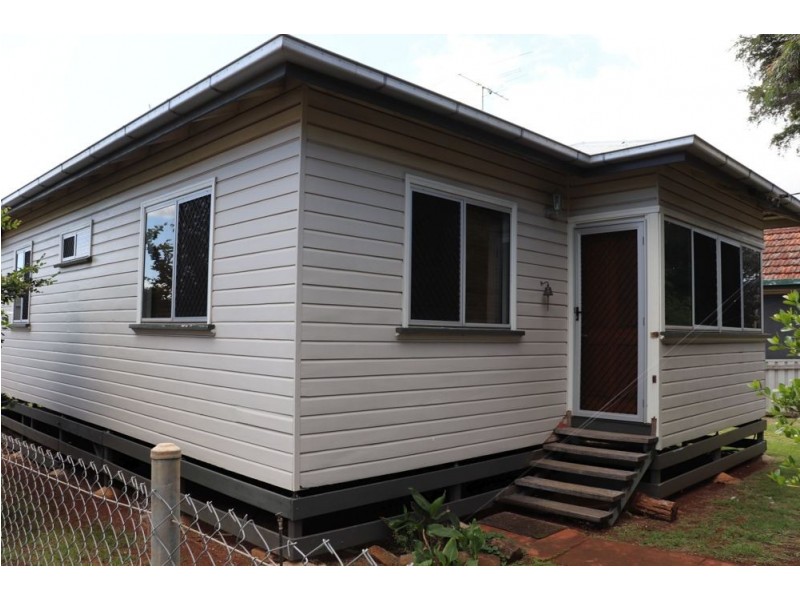 193 Taylor Street, Wilsonton QLD 4350