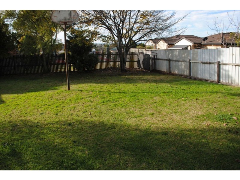 193 Taylor Street, Wilsonton QLD 4350