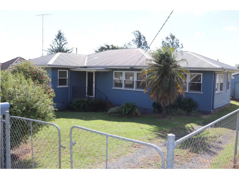 29 Perry Street, Harlaxton QLD 4350
