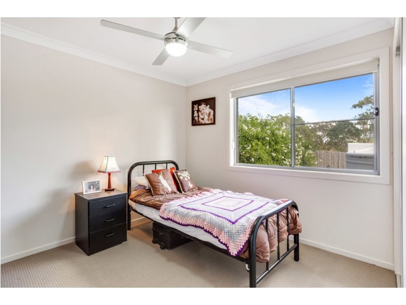 33 Westview Drive, Mount Kynoch QLD 4350