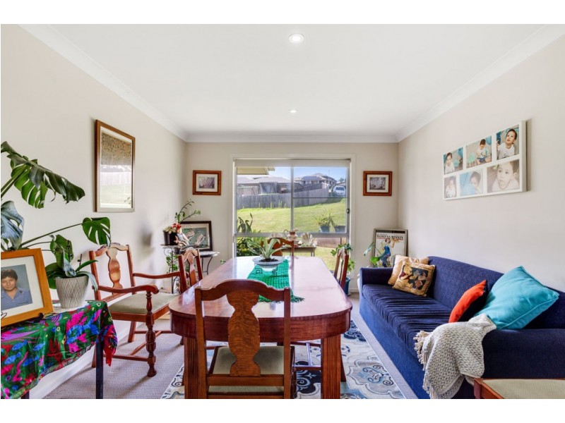 33 Westview Drive, Mount Kynoch QLD 4350