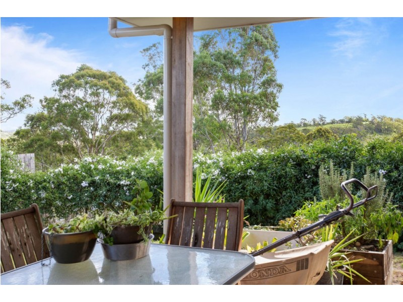 33 Westview Drive, Mount Kynoch QLD 4350