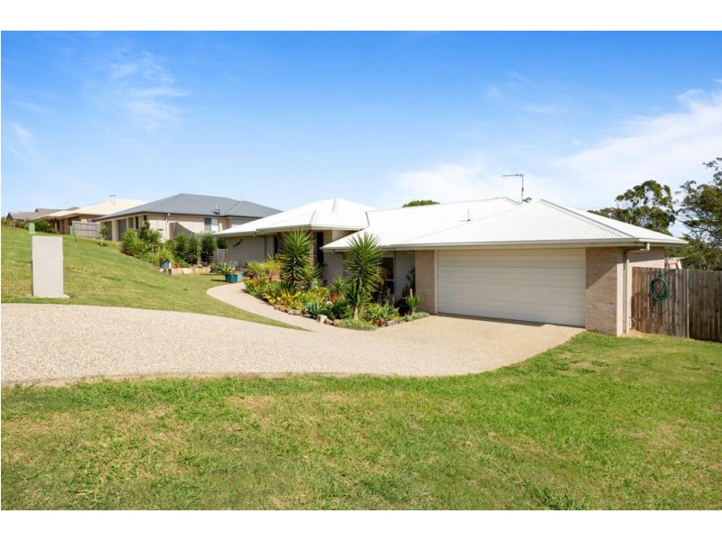 33 Westview Drive, Mount Kynoch QLD 4350
