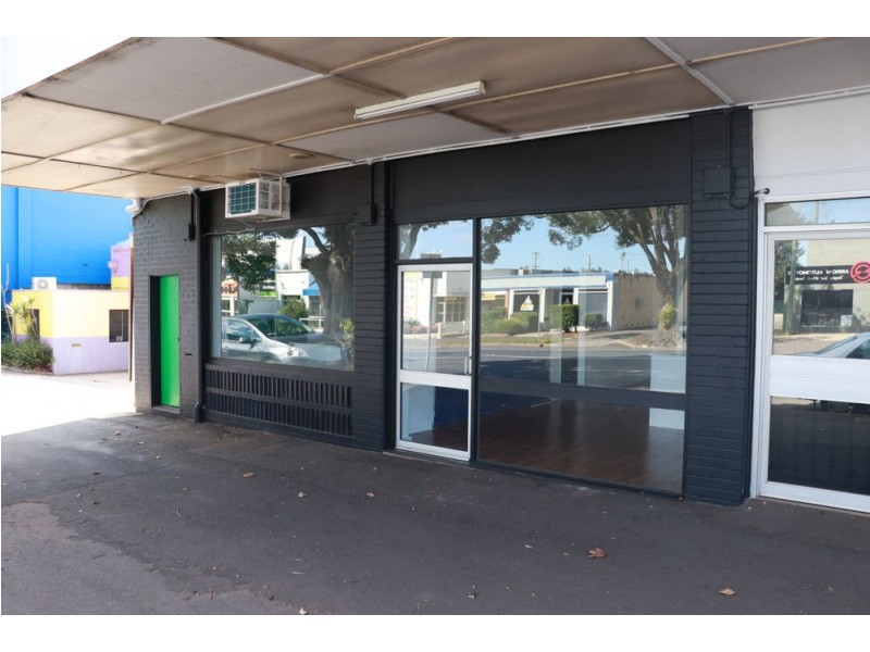 Shop 3 / 209 James Street, Toowoomba City QLD 4350