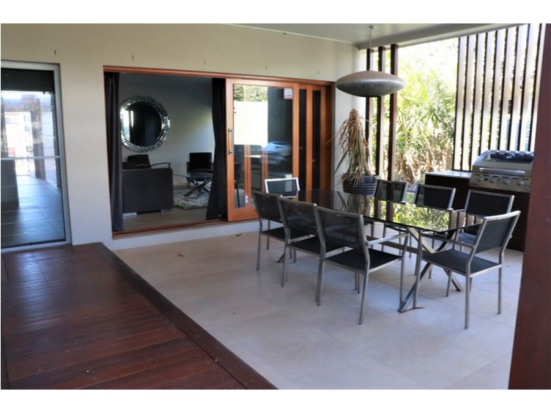 82 Spring Street, Middle Ridge QLD 4350