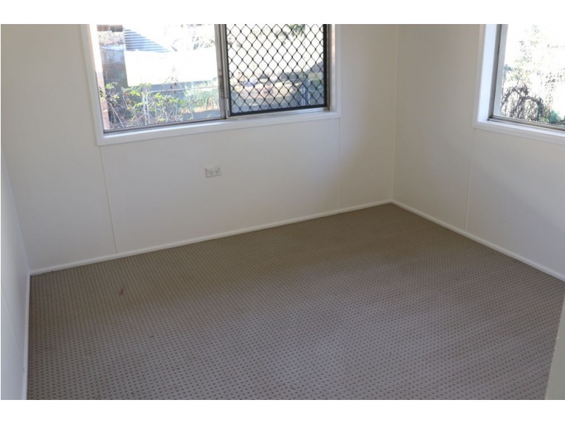 14 Skoien Street, Harristown QLD 4350