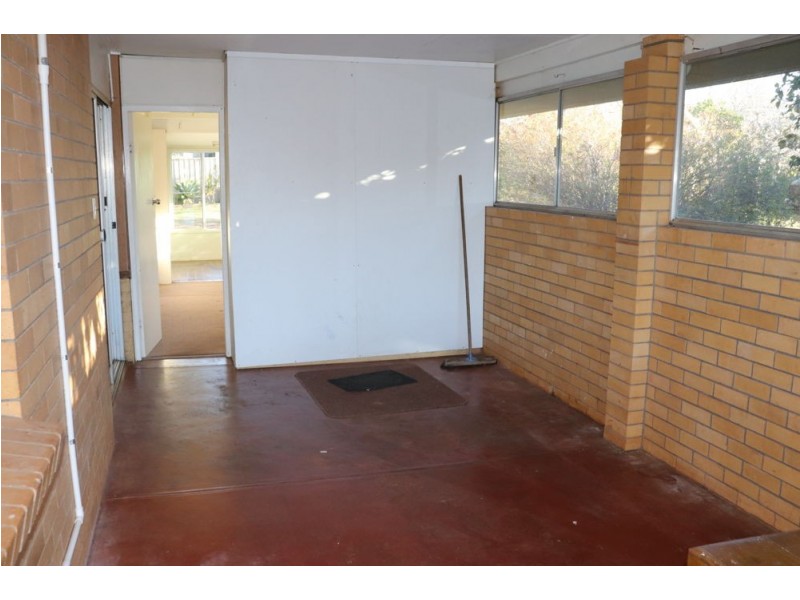 14 Skoien Street, Harristown QLD 4350