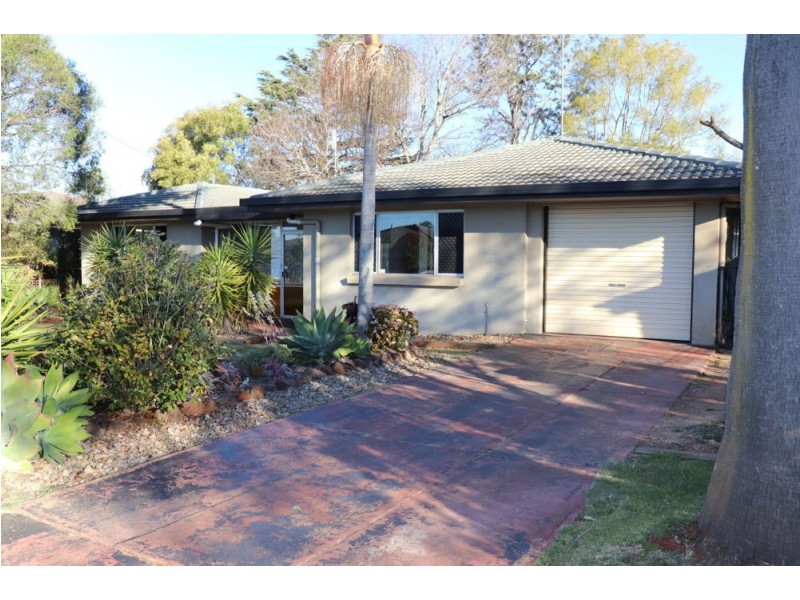 14 Skoien Street, Harristown QLD 4350