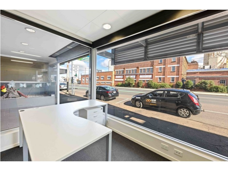 298 Ruthven Street, Toowoomba City QLD 4350