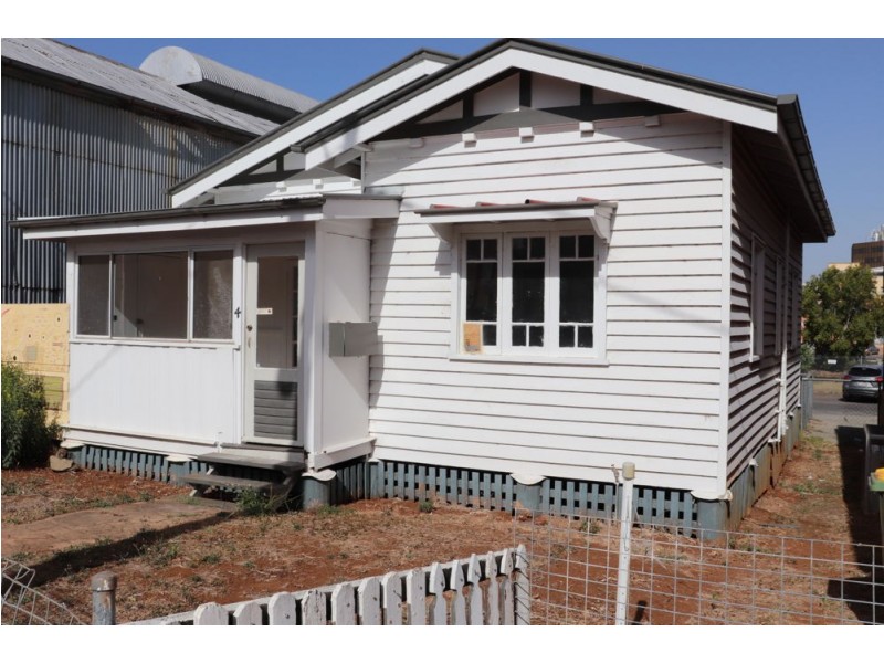 4 Station Street, Toowoomba City QLD 4350