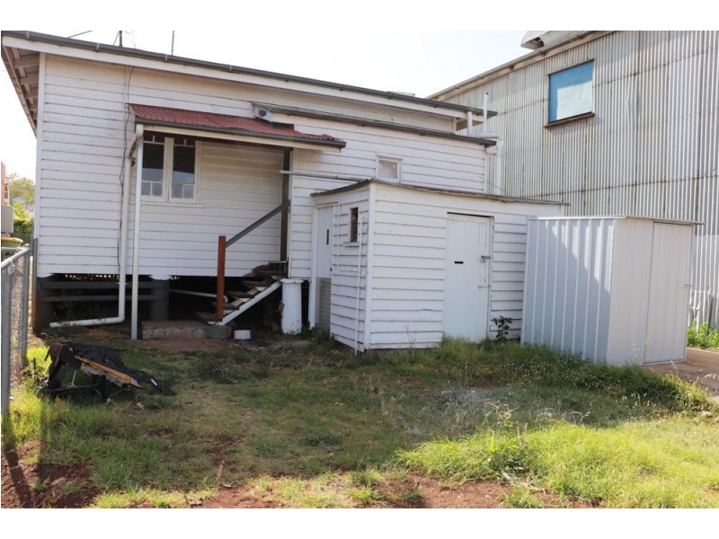 4 Station Street, Toowoomba City QLD 4350